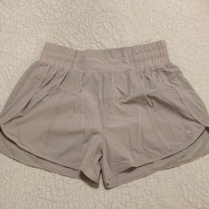 The Breeze Short Sea Salt